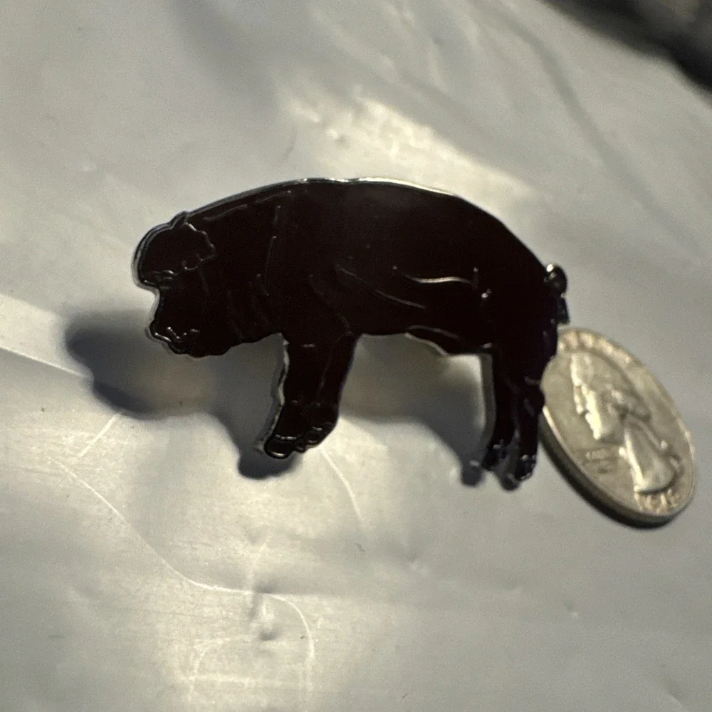 Vintage Pig Hat Coat Lapel Pin Farm Farmer Farming Animal - Picture 7 of 8
